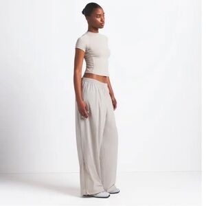 🩶 SKIMS Stone Woven Nylon Track Pants Nike